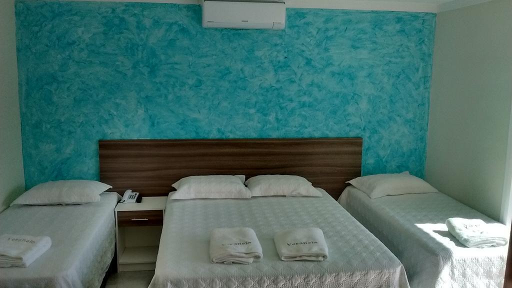 Pousada Veraneio Enseada Гуаружа Екстериор снимка